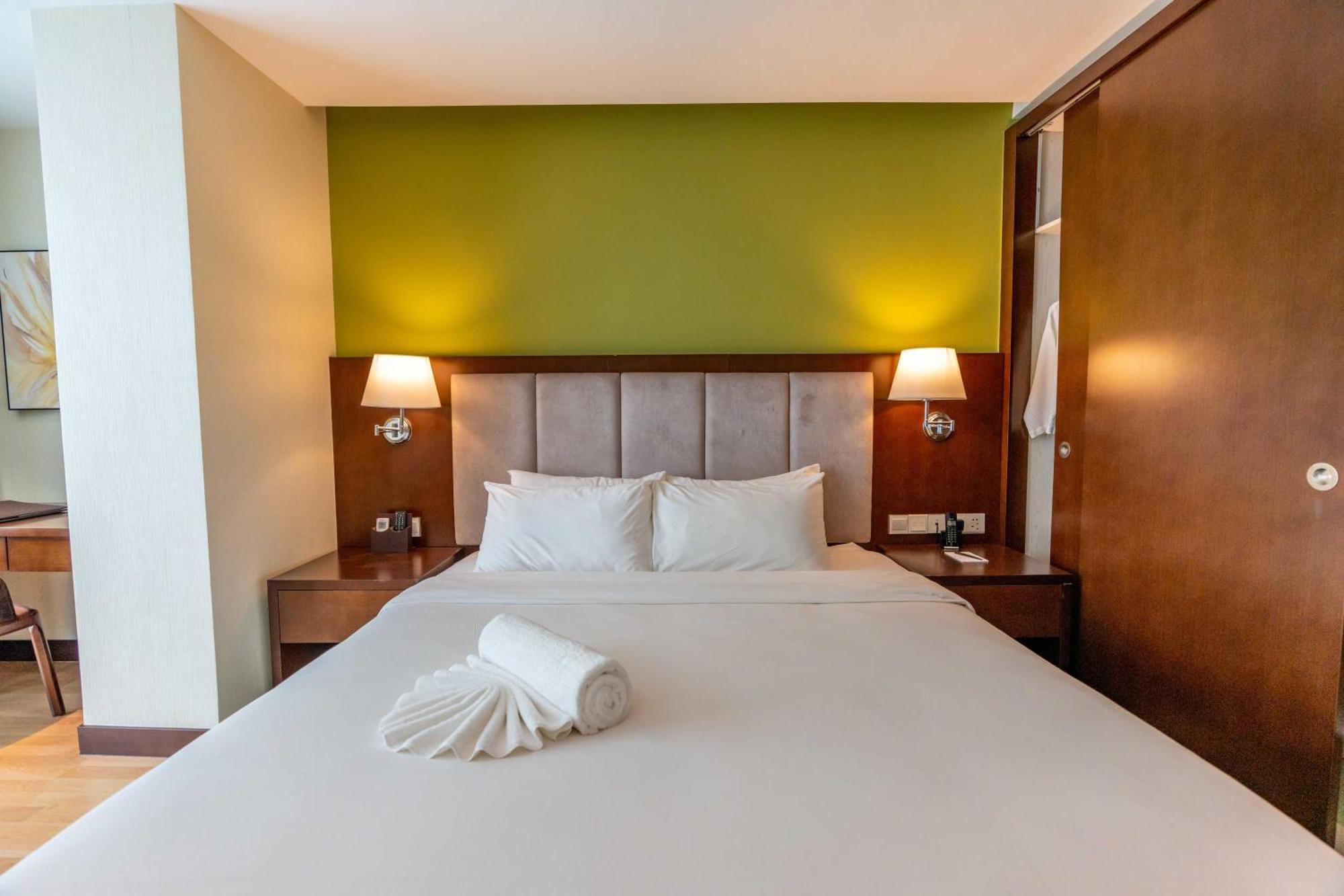 Olympia City Hotel By Dara Phnom Penh Bagian luar foto