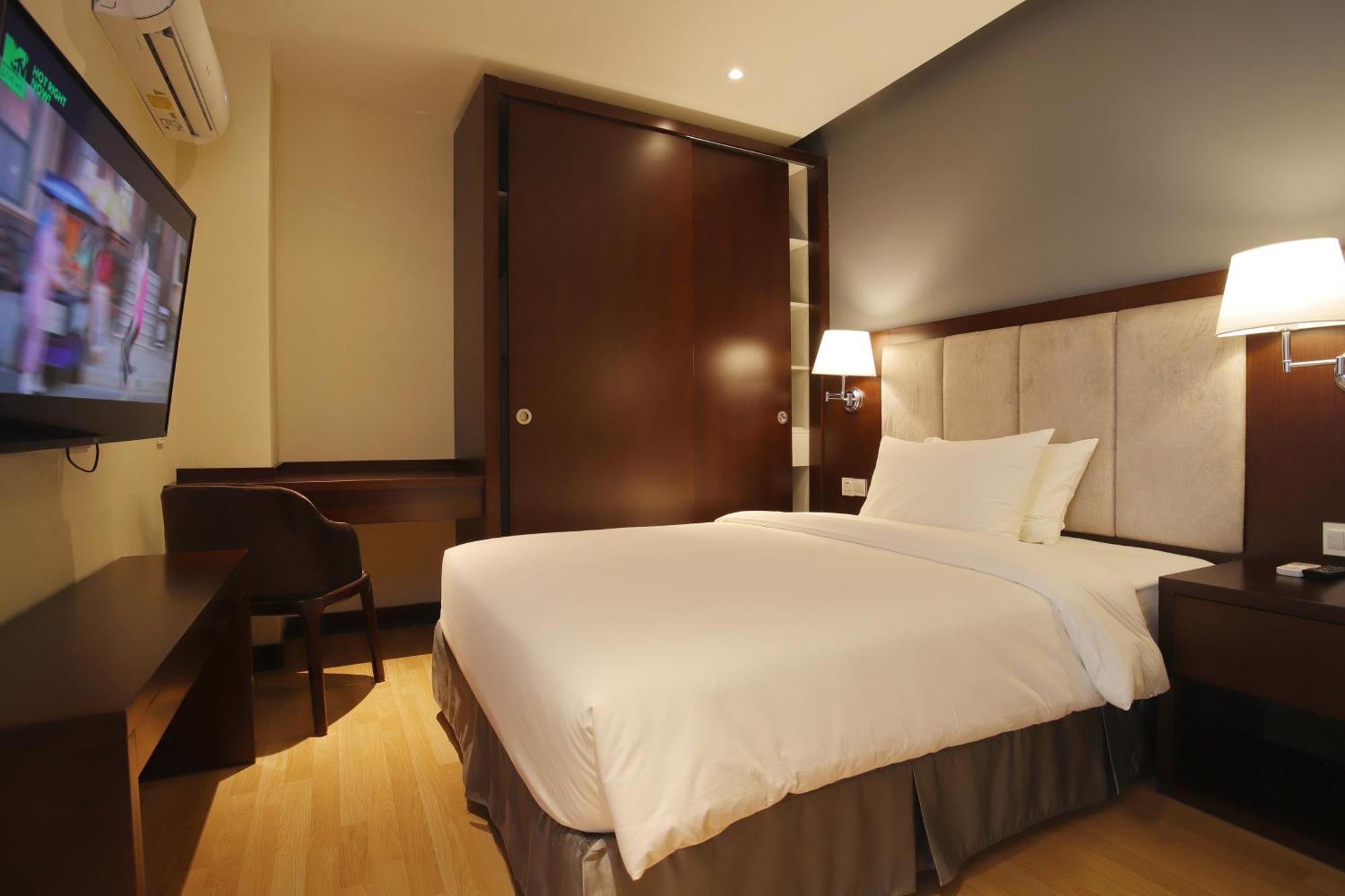 Olympia City Hotel By Dara Phnom Penh Bagian luar foto